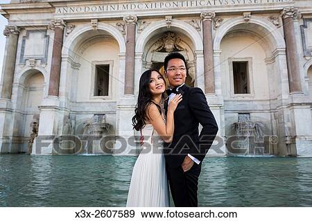 Wedding Couple at Fontana del Gianicolo. Rome. Italy. View Large Photo Image Stock Photo - Wedding Couple at Fontana del Gianicolo. Rome. Italy.. Fotosearch