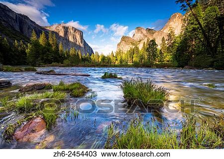 Stock Image - Gates of the Valley, Yosemite National Park, California USA.. Fotosearch