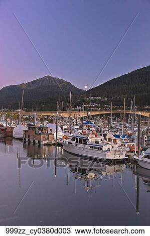 moonrise juneau harbor 999zz