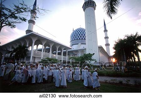 Malaysia, Selangor, Muslims at Sultan Salahuddin Abdul Aziz Shah Mosque. View Large Photo Image Stock Image - Malaysia, Selangor, Muslims at Sultan Salahuddin Abdul Aziz Shah Mosque.. Fotosearch