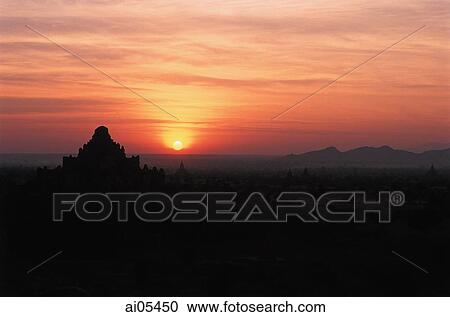 Myanmar (Burma), Bagan, Temples of Bagan at dawn View Large Photo Image Stock Image - Myanmar (Burma), Bagan, Temples of Bagan at dawn. Fotosearch