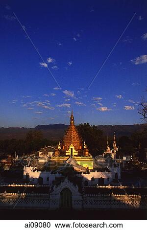 Myanmar (Burma), Nyaungshwe, Inle lake, Yadanaman Aung Paya. View Large Photo Image Stock Image - Myanmar (Burma), Nyaungshwe, Inle lake, Yadanaman Aung Paya.. Fotosearch