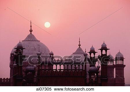 Pakistan, Punjab, Lahore, Badashi Mosque at dusk. View Large Photo Image Stock Photography - Pakistan, Punjab, Lahore, Badashi Mosque at dusk.. Fotosearch