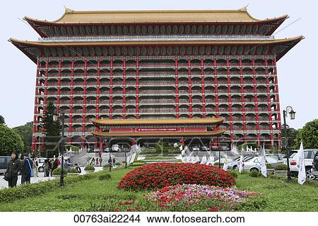 Hotel Yuanshan, Taipei, Taiwan View Large Photo Image Picture - Hotel Yuanshan, Taipei, Taiwan. Fotosearch