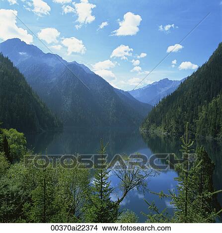 Long Lake, Jiuzhaigou, Sichuan, China View Large Photo Image Picture - Long Lake, Jiuzhaigou, Sichuan, China. Fotosearch