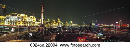 The Bund in the late evening, Shanghai, China View Large Photo Image Picture - The Bund in the late evening, Shanghai, China. Fotosearch