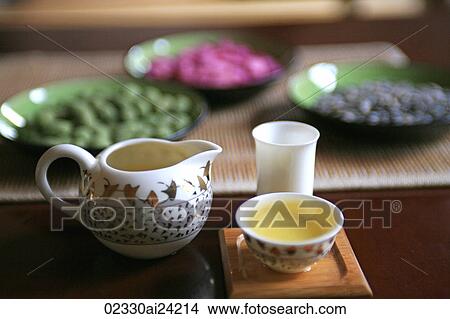 Picture - Tea set display, Shanghai, China. Fotosearch