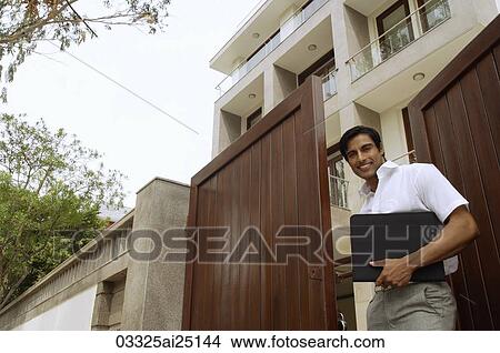 Picture - real estate agent. Fotosearch