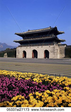Korea, Seoul, Gyeongbokgung Palace, Gwanghwamun, Main Gate View Large Photo Image Stock Image - Korea, Seoul, Gyeongbokgung Palace, Gwanghwamun, Main Gate. Fotosearch