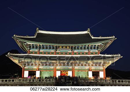 Gyeongbokgung Palace, Geunjeongjeon Throne Hall at night, Korea View Large Photo Image Picture - Gyeongbokgung Palace, Geunjeongjeon Throne Hall at night, Korea. Fotosearch