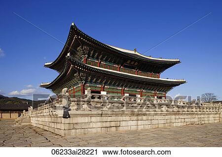 Gyeongbokgung Palace, Geunjeongjeon Throne Hall, Korea View Large Photo Image Stock Image - Gyeongbokgung Palace, Geunjeongjeon Throne Hall, Korea. Fotosearch