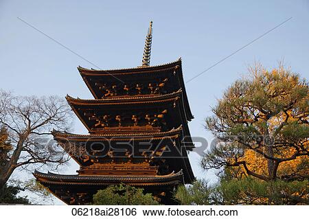 Kennin-ji Zen Temple, Zen Garden and Autumn Leaves. Kyoto, Japan View Large Photo Image Stock Photograph - Kennin-ji Zen Temple, Zen Garden and Autumn Leaves. Kyoto, Japan. Fotosearch