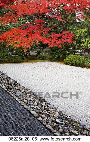 Kennin-ji Zen Temple, Zen Garden and Autumn Leaves. Kyoto, Japan View Large Photo Image Stock Photography - Kennin-ji Zen Temple, Zen Garden and Autumn Leaves. Kyoto, Japan. Fotosearch