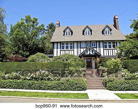Tudor-stil, haus Stock Bild | bcp950-91 | Fotosearch
