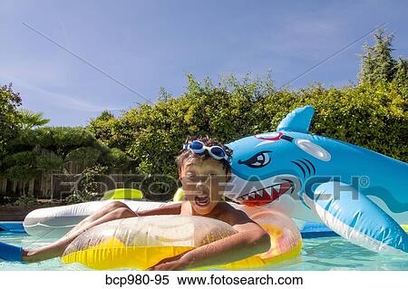 inflatable shark pool