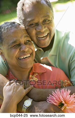 Stock Fotografie - porträt, von, verkoppeln draußen. Fotosearch