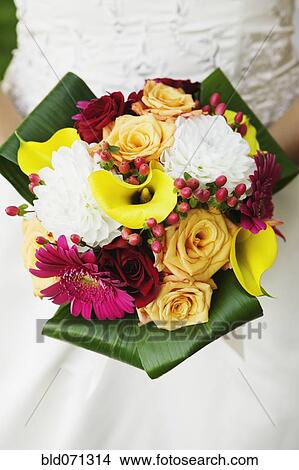 Picture - Close up of bridal bouquet. Fotosearch