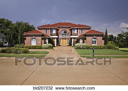 Stock Image - Tuscan Style Home. Fotosearch