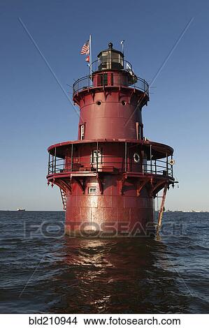Picture - Lighthouse in ocean. Fotosearch