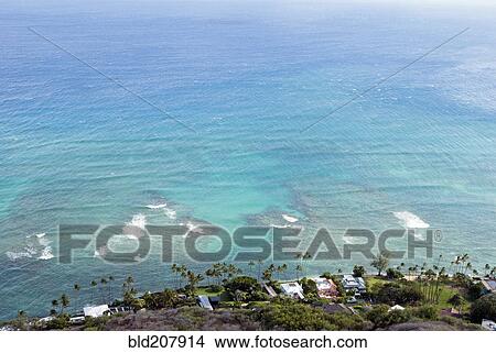Picture - Luxury Waterfront Homes. Fotosearch