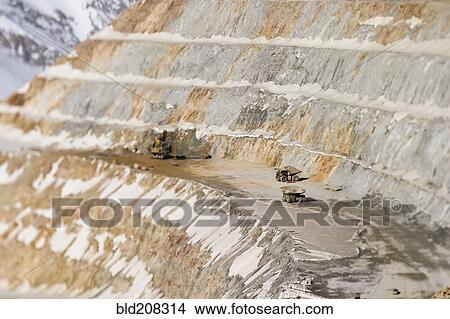 The Los Pelambres copper mine View Large Photo Image Picture - The Los Pelambres copper mine. Fotosearch