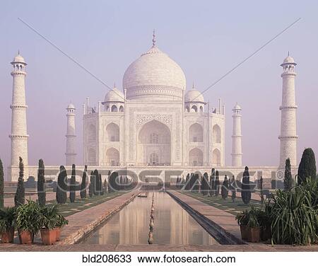 The Taj Mahal, a white marble mausoleum View Large Photo Image Stock Image - The Taj Mahal, a white marble mausoleum. Fotosearch