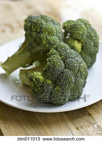 Close up of broccoli florets View Large Photo Image Stock Image - Close up of broccoli florets. Fotosearch