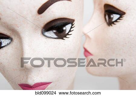Picture - Two female mannequin heads. Fotosearch