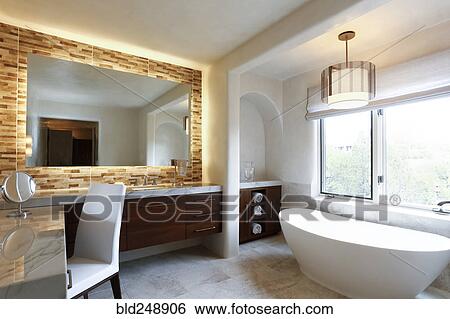 Stock Photograph - Luxury bathroom. Fotosearch