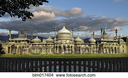 Picture - Ornate palace and manicured lawn, Brighton, Sussex, United Kingdom. Fotosearch