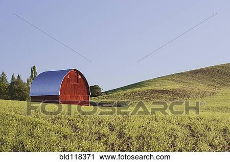 A traditional Dutch farm barn painted in traditional red View Large Photo Image Stock Image - A traditional Dutch farm barn painted in traditional red . Fotosearch
