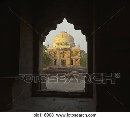 Stock Photo - Arched Doorway at Lodi Gardens. Fotosearch