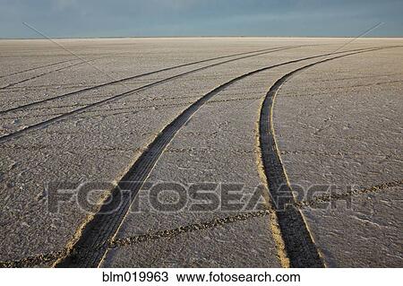 Bonneville Salt Flats landscape View Large Photo Image Stock Image - Bonneville Salt Flats landscape. Fotosearch