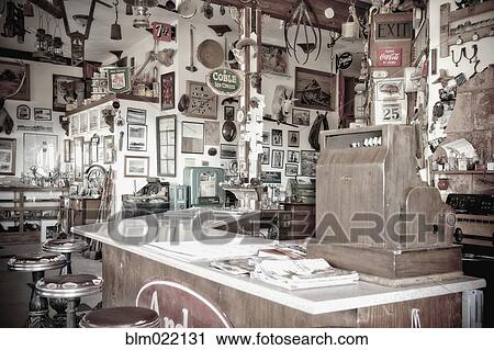 Old Fashioned Diner View Large Photo Image Stock Image - Old Fashioned Diner. Fotosearch