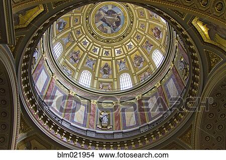 Picture - Ornate Domed Ceiling. Fotosearch
