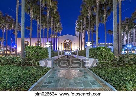 Union Station art deco building at dawn View Large Photo Image Picture - Union Station art deco building at dawn. Fotosearch