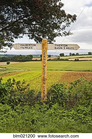 Wooden Signpost in Countryside View Large Photo Image Stock Image - Wooden Signpost in Countryside. Fotosearch