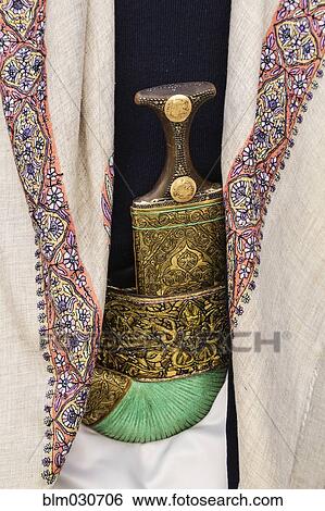 Ornate Yemeni jimbiya dagger with decorative cloth View Large Photo Image Stock Photograph - Ornate Yemeni jimbiya dagger with decorative cloth. Fotosearch