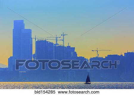 Stock Photography - "Silhouette of San Francisco city skyline over ocean, California, United States". Fotosearch