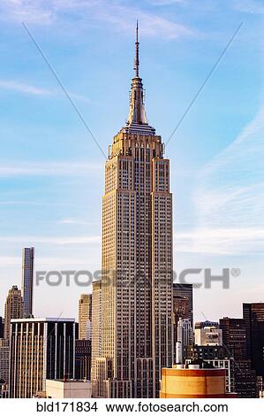 Picture - Highrise building in New York cityscape, New York, United States. Fotosearch