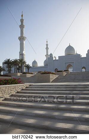 Stock Image - Steps leading to ornate domed building, Abu Dhabi, Abu Dhabi Emirate, United Arab Emirates. Fotosearch