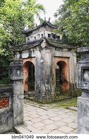 Dilapidated temple arches in Trang An, Ninh Binh Province, Vietnam View Large Photo Image Stock Photo - Dilapidated temple arches in Trang An, Ninh Binh Province, Vietnam. Fotosearch