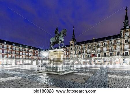 "Ornate building and statue illuminated at night, Madrid, Madrid, Spain" View Large Photo Image Stock Photo - "Ornate building and statue illuminated at night, Madrid, Madrid, Spain". Fotosearch
