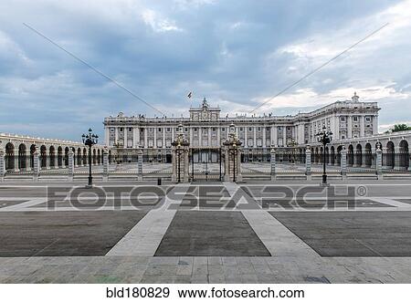 Stock Photo - "Royal Palace building and courtyard, Madrid, Madrid, Spain". Fotosearch