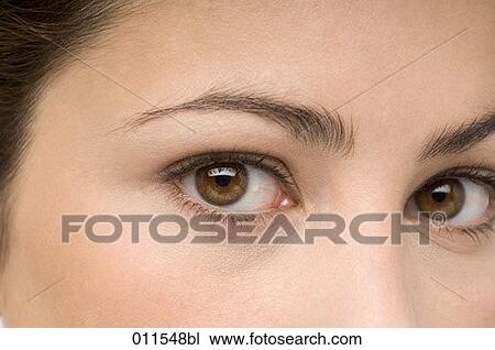 close-up of young woman´s eyes View Large Photo Image Stock Image - close-up of young woman´s eyes. Fotosearch