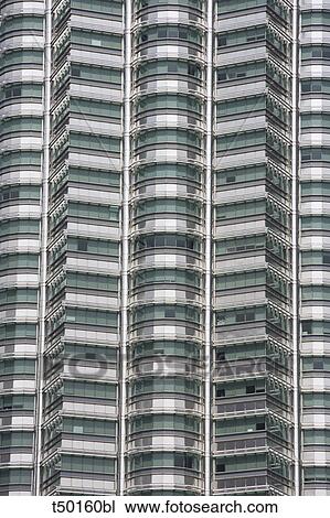 Stock Image - Malaysia, Kuala Lumpur, Petronas towers. Fotosearch