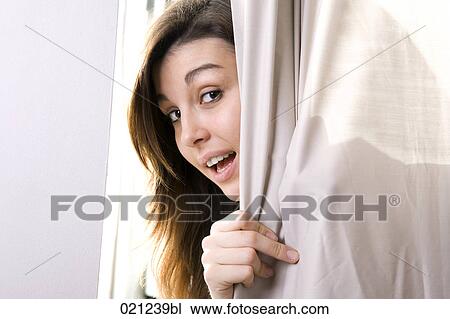 teen-girl-in-changing-room