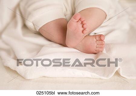 close-up of baby´s feet View Large Photo Image Stock Image - close-up of baby´s feet. Fotosearch