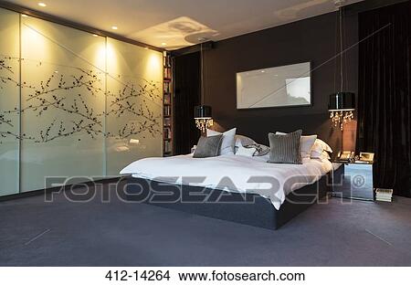 Picture - Wall art in modern bedroom. Fotosearch