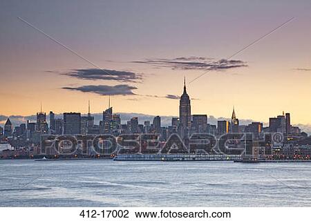 Stock Image - New York City skyline, New York, United States. Fotosearch